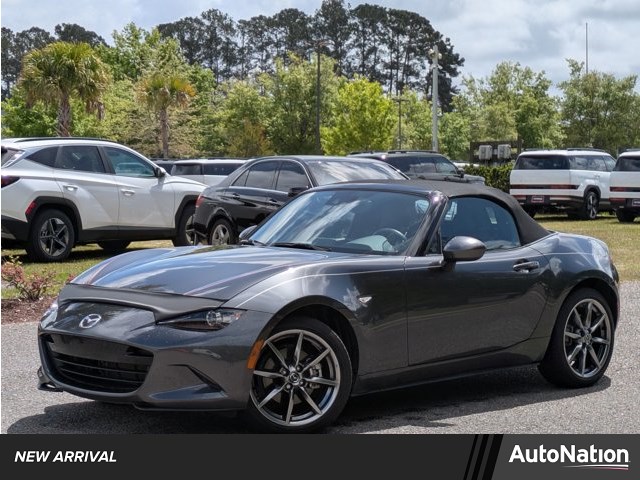 Silver/Gray 2023 Mazda MX-5 Miata Grand Touring RWD Convertible Rear-Wheel Drive 6-Speed Automatic