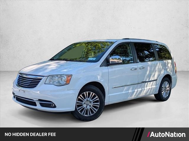 White 2013 Chrysler Town & Country Limited FWD Minivan Front-Wheel Drive 6-Speed Automatic