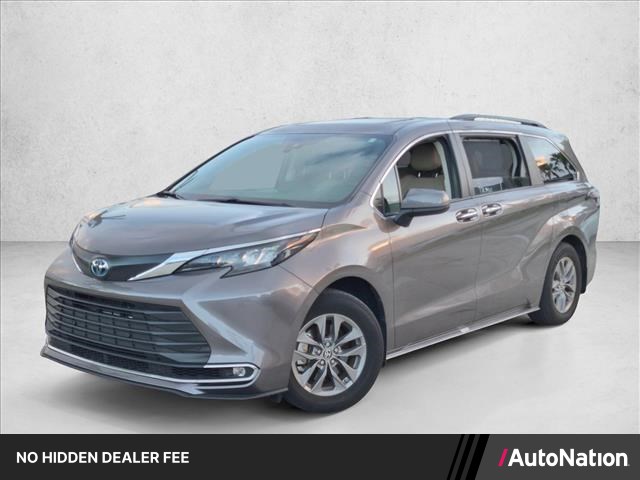 Predawn Gray Mica 2024 Toyota Sienna Minivan Front-Wheel Drive Automatic