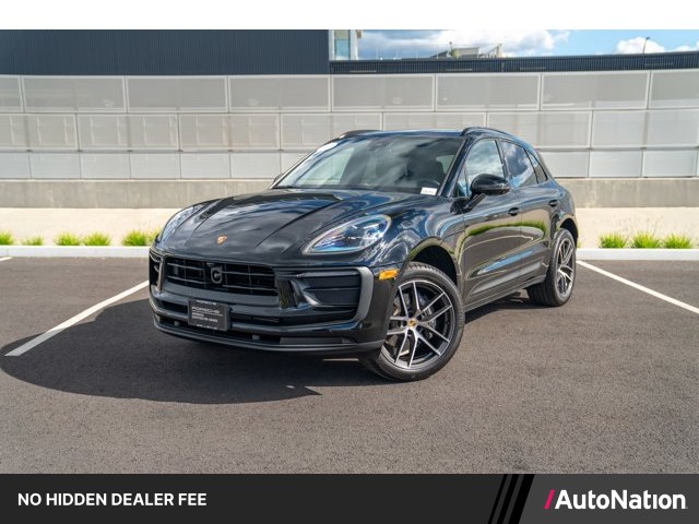 Black 2026 Porsche Macan SUV / Crossover Automatic
