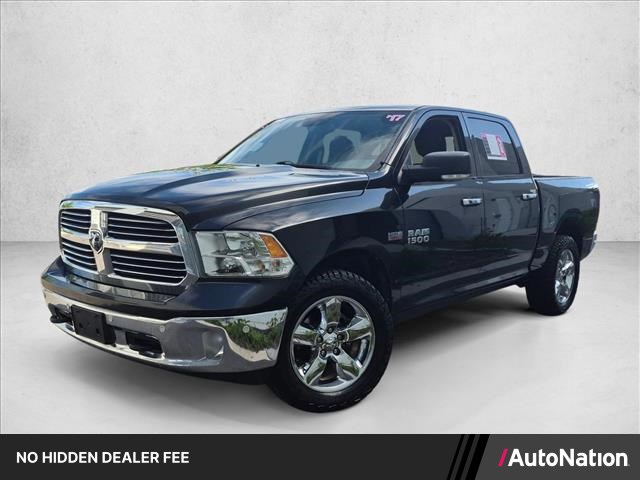 Brilliant Black Crystal Pearlcoat 2017 RAM 1500 Lone Star Crew Cab 4WD Pickup Truck Four-Wheel Drive 8-Speed Automatic