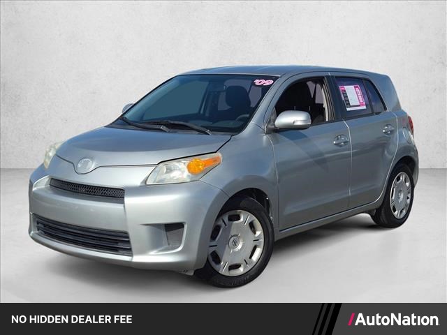 Silver/Gray 2009 Scion xD Hatchback Front-Wheel Drive Automatic