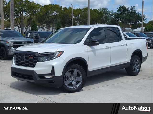 Platinum White Pearl 2025 Honda Ridgeline TrailSport AWD Pickup Truck All-Wheel Drive Automatic