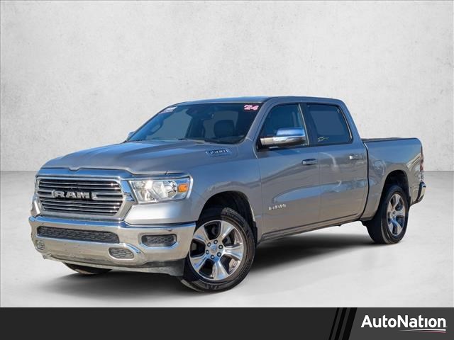 2024 RAM 1500 Laramie Crew Cab 4WD