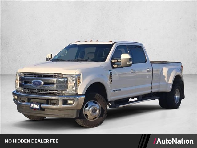 White Platinum Metallic Tri-Coat 2018 Ford F-350 Super Duty Pickup Truck Four-Wheel Drive 6-Speed Automatic