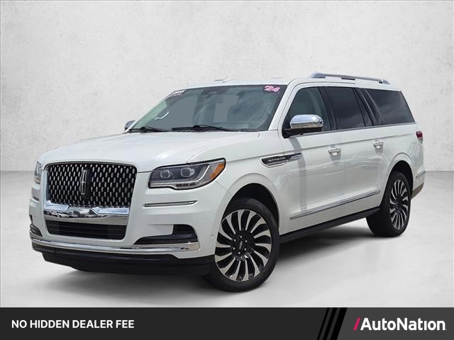 Pristine White Metallic Tri-Coat 2024 Lincoln Navigator L Black Label 4WD SUV / Crossover Four-Wheel Drive Automatic