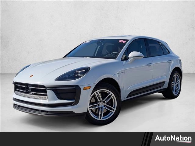 2023 Porsche Macan T AWD