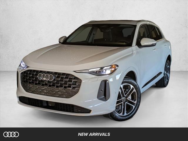 2025 Audi Q5 quattro Premium 40 TFSI