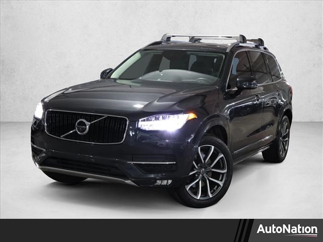 2017 Volvo XC90 T6 Momentum AWD