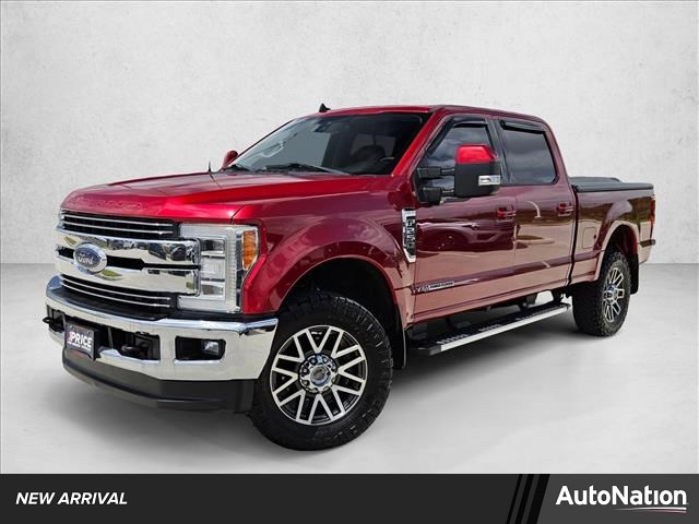 Ruby Red Metallic Tinted Clearcoat 2019 Ford F-250 Super Duty Lariat Crew Cab 4WD Pickup Truck Four-Wheel Drive 6-Speed Automatic