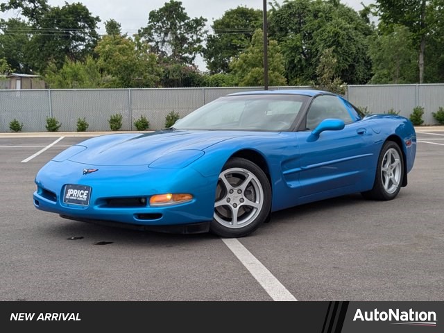 2000 Chevrolet Corvette Coupe RWD