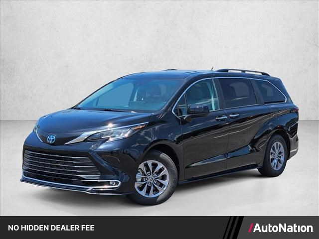 2023 Toyota Sienna XLE 7-Passenger FWD