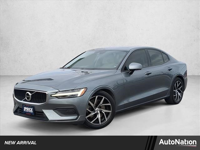 2020 Volvo S60 T5 Momentum FWD