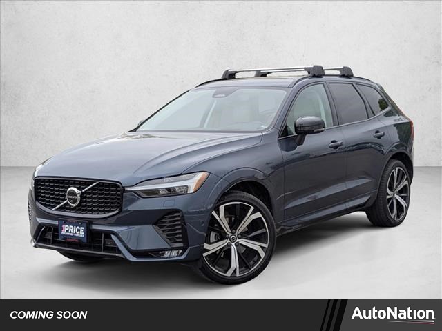 2023 Volvo XC60 B5 Ultimate Dark Theme AWD