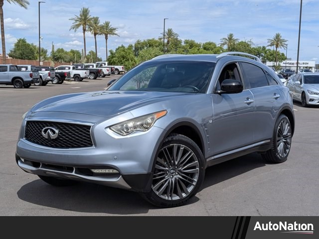 2017 INFINITI QX70 RWD