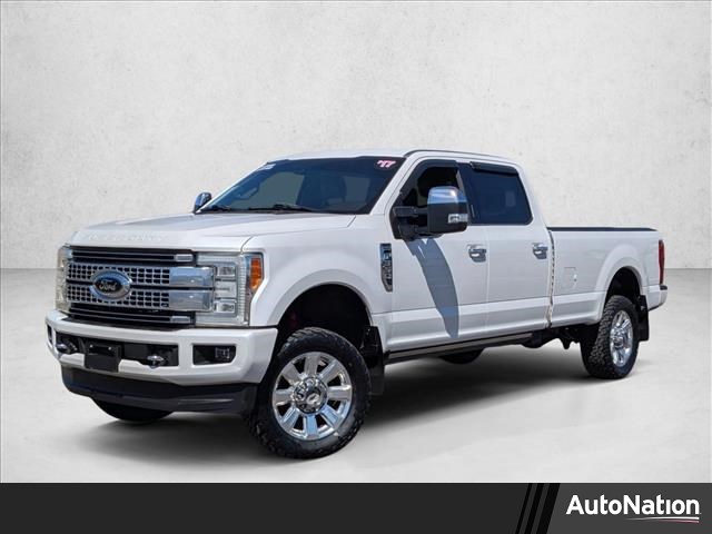 White Platinum Metallic Tri-Coat 2017 Ford F-350 Super Duty Platinum Crew Cab 4WD Pickup Truck Four-Wheel Drive 6-Speed Automatic