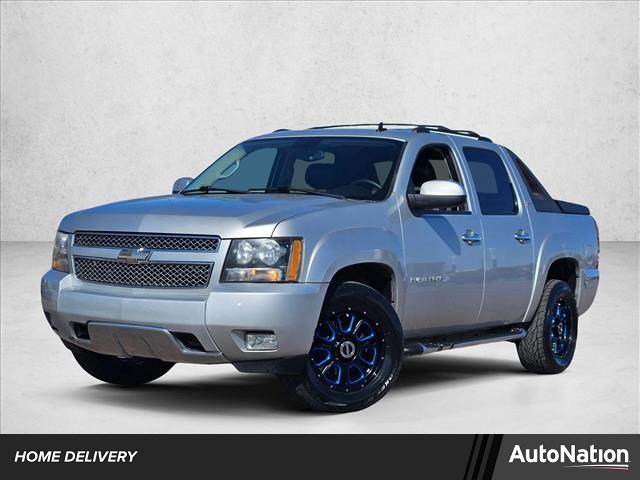 2011 Chevrolet Avalanche LT RWD