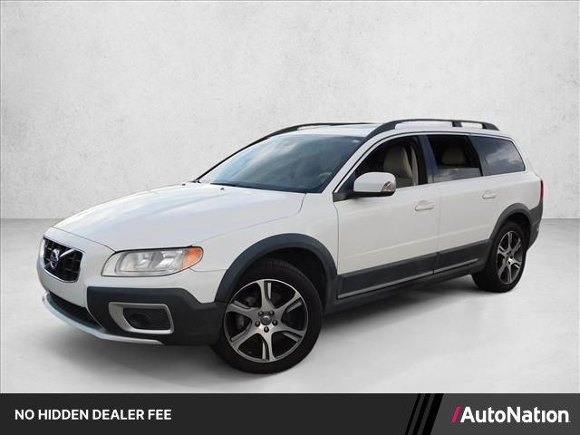 White 2012 Volvo XC70 Wagon All-Wheel Drive 6-Speed Automatic