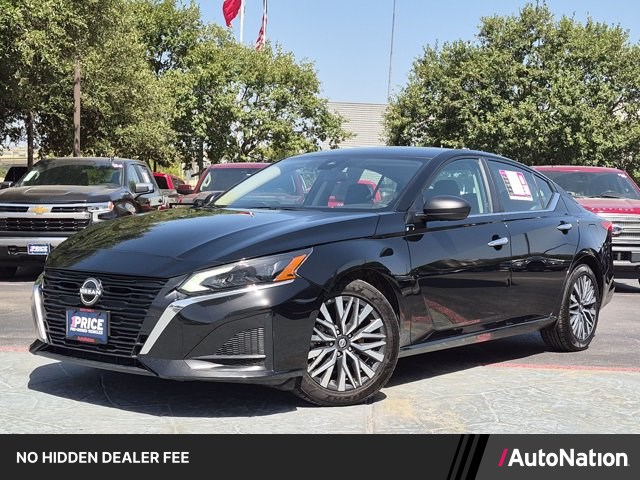 Super Black 2025 Nissan Altima Sedan Front-Wheel Drive Automatic