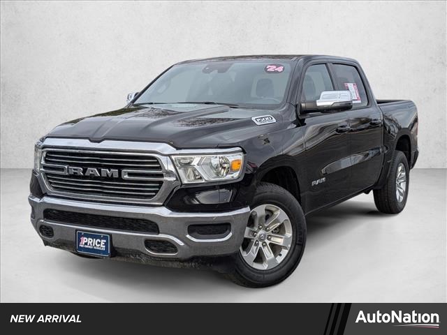 2024 RAM 1500 Laramie Crew Cab 4WD