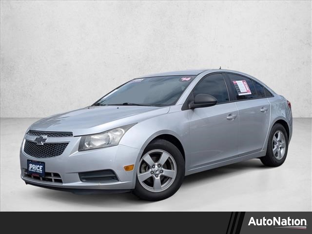 Silver Ice Metallic 2014 Chevrolet Cruze LS Sedan FWD Sedan Front-Wheel Drive 6-Speed Automatic