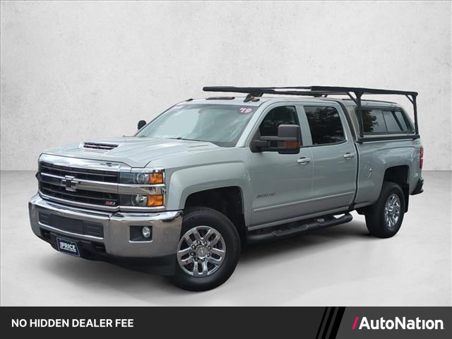 Silver Ice Metallic 2019 Chevrolet Silverado 2500HD Pickup Truck Four-Wheel Drive 6-Speed Automatic