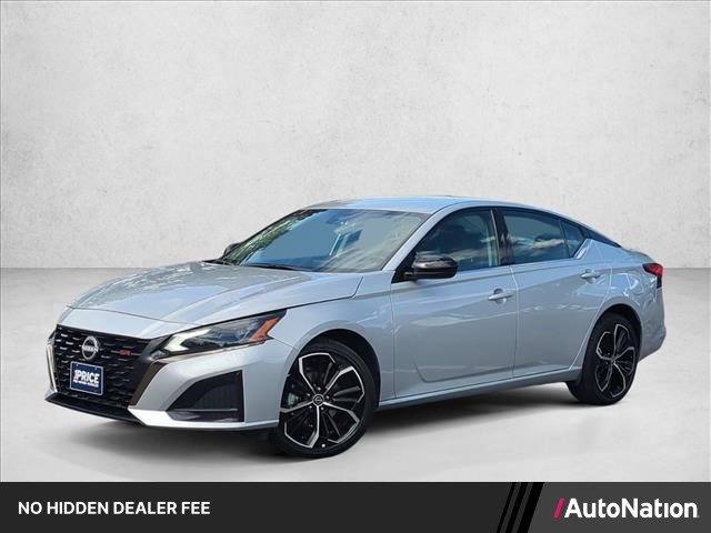Brilliant Silver Metallic 2025 Nissan Altima Sedan All-Wheel Drive Automatic