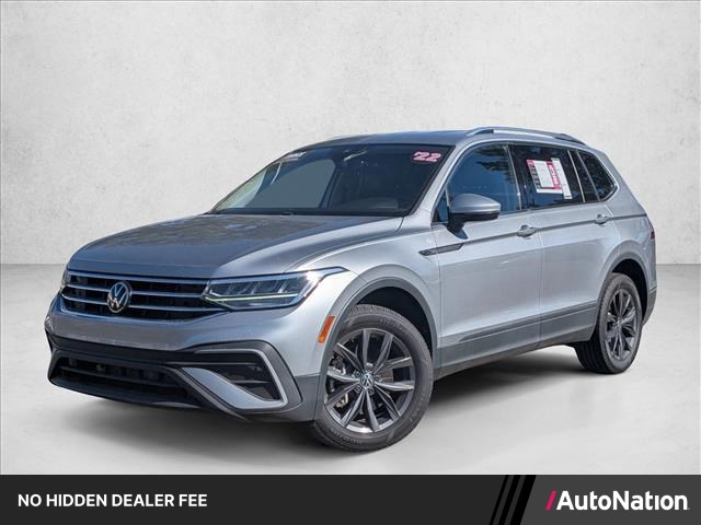 Pyrite Silver Metallic 2022 Volkswagen Tiguan SE FWD SUV / Crossover Front-Wheel Drive 8-Speed Automatic