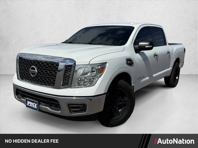 2017 Nissan Titan SV Crew Cab