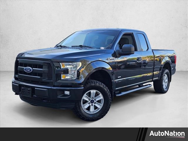 Tuxedo Black Metallic 2015 Ford F-150 XL SuperCab 4WD Pickup Truck Four-Wheel Drive 6-Speed Automatic
