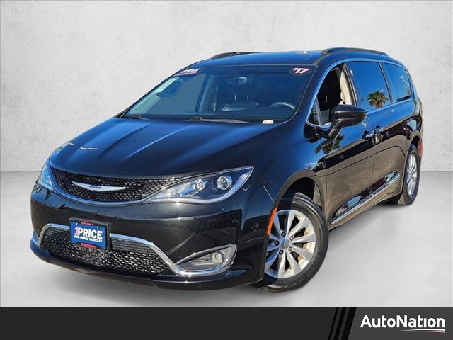 Brilliant Black Crystal Pearlcoat 2017 Chrysler Pacifica Touring L FWD Minivan Front-Wheel Drive 9-Speed Automatic