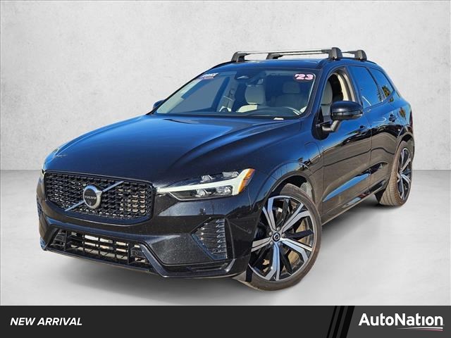 2023 Volvo XC60 Recharge T8 Ultimate Dark Theme eAWD