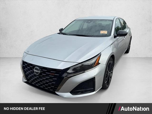 Brilliant Silver Metallic 2024 Nissan Altima 2.5 SR FWD Sedan Front-Wheel Drive Automatic