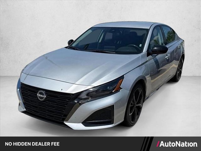 Brilliant Silver Metallic 2024 Nissan Altima 2.5 SR FWD Sedan Front-Wheel Drive Automatic