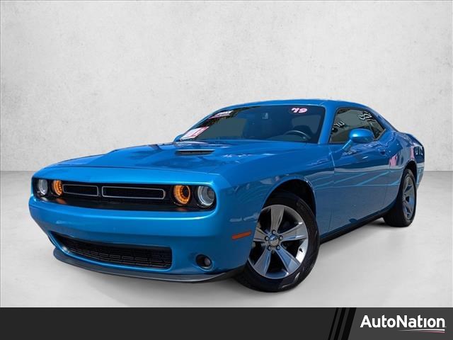 2019 Dodge Challenger SXT RWD