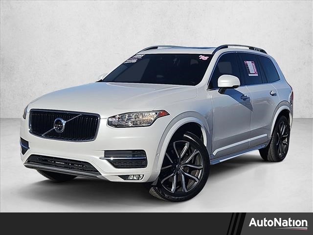 2016 Volvo XC90 T6 Momentum AWD