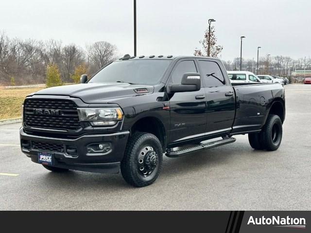 Diamond Black Crystal Pearlcoat 2024 RAM 3500 Big Horn Crew Cab LB DRW 4WD Pickup Truck Four-Wheel Drive 6-Speed Automatic