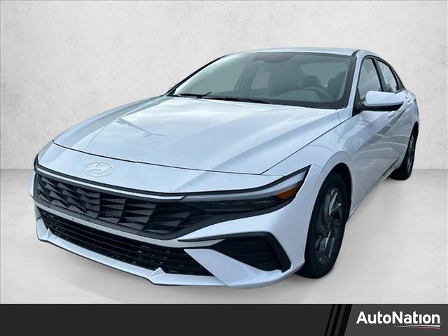 2024 Hyundai Elantra SEL FWD