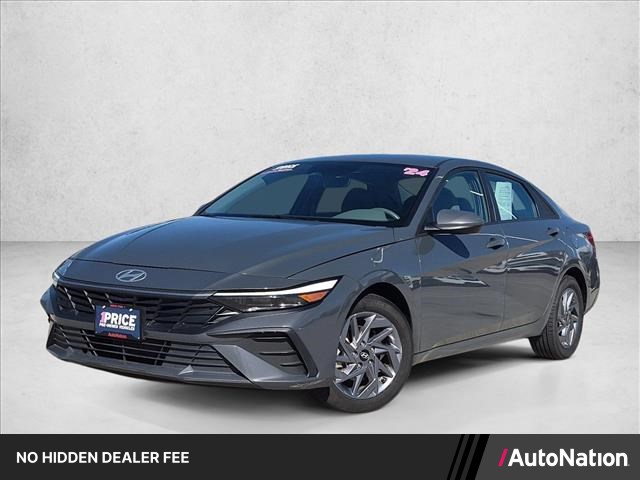 2024 Hyundai Elantra SEL FWD