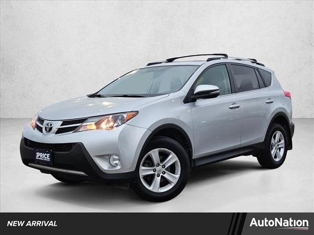 Classic Silver Metallic 2014 Toyota RAV4 XLE AWD SUV / Crossover All-Wheel Drive Automatic