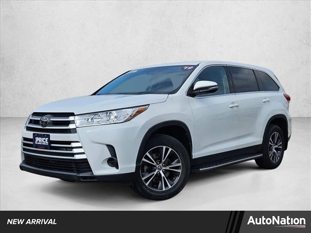White (Blizzard Pearl) 2019 Toyota Highlander LE FWD SUV / Crossover Front-Wheel Drive Automatic