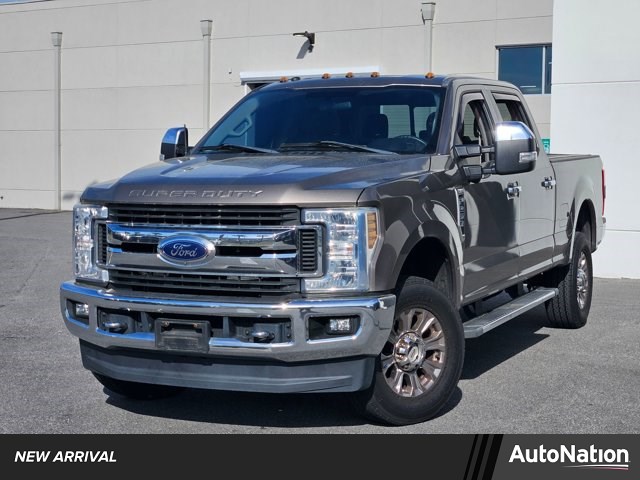 Stone Gray Metallic 2019 Ford F-250 Super Duty XLT Crew Cab 4WD Pickup Truck Four-Wheel Drive 6-Speed Automatic