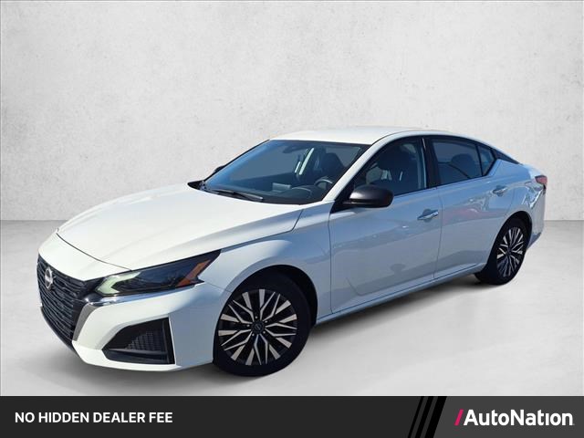 Glacier White 2025 Nissan Altima Sedan Front-Wheel Drive Automatic