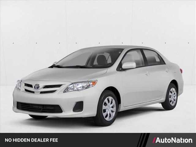 Classic Silver Metallic 2013 Toyota Corolla LE Sedan Front-Wheel Drive Automatic