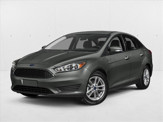 Gray (Magnetic Metallic) 2017 Ford Focus SE Sedan Front-Wheel Drive 6-Speed Automatic