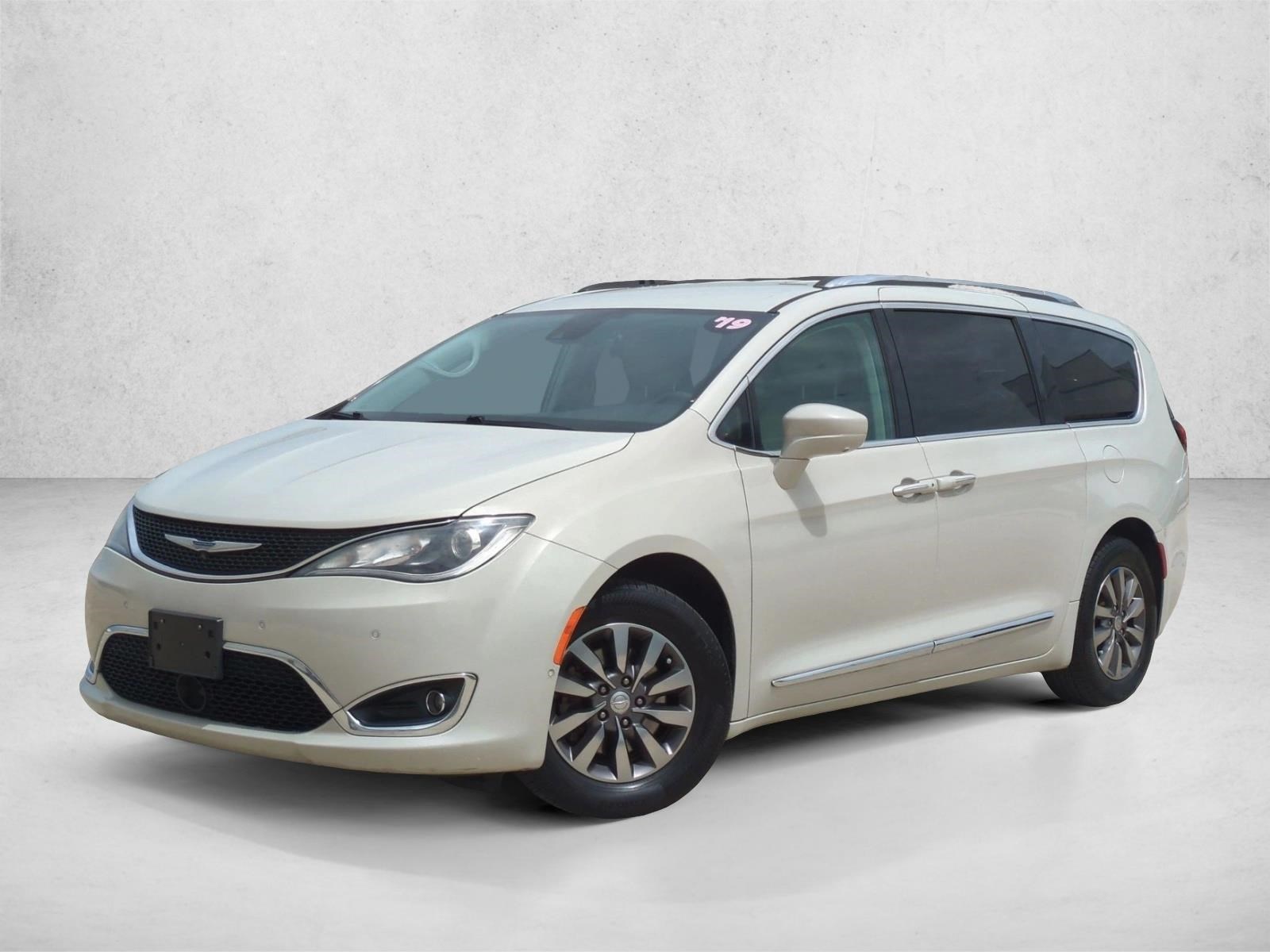 2019 Chrysler Pacifica Touring L Plus