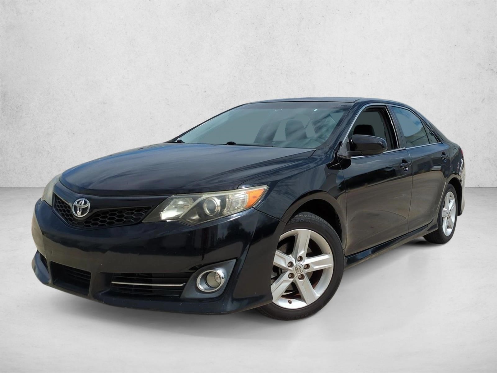 2014 Toyota Camry SE
