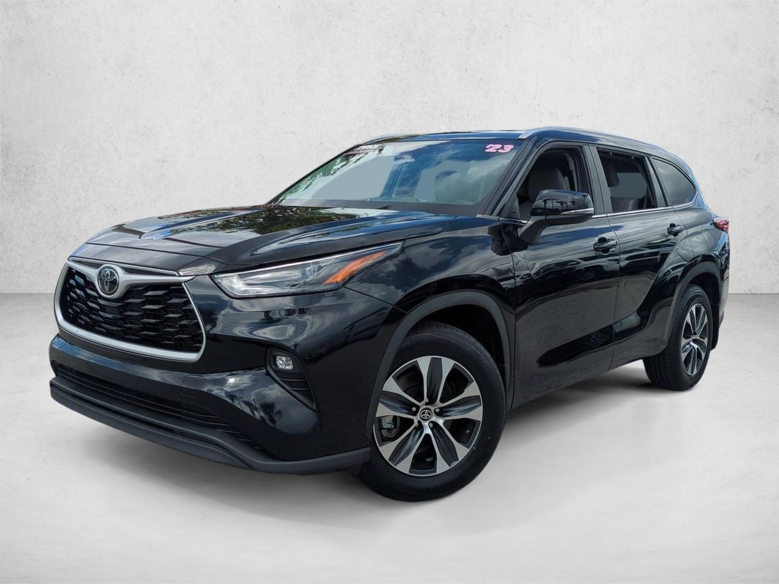 2023 Toyota Highlander XLE