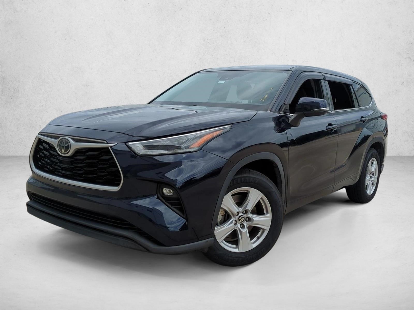 2021 Toyota Highlander LE
