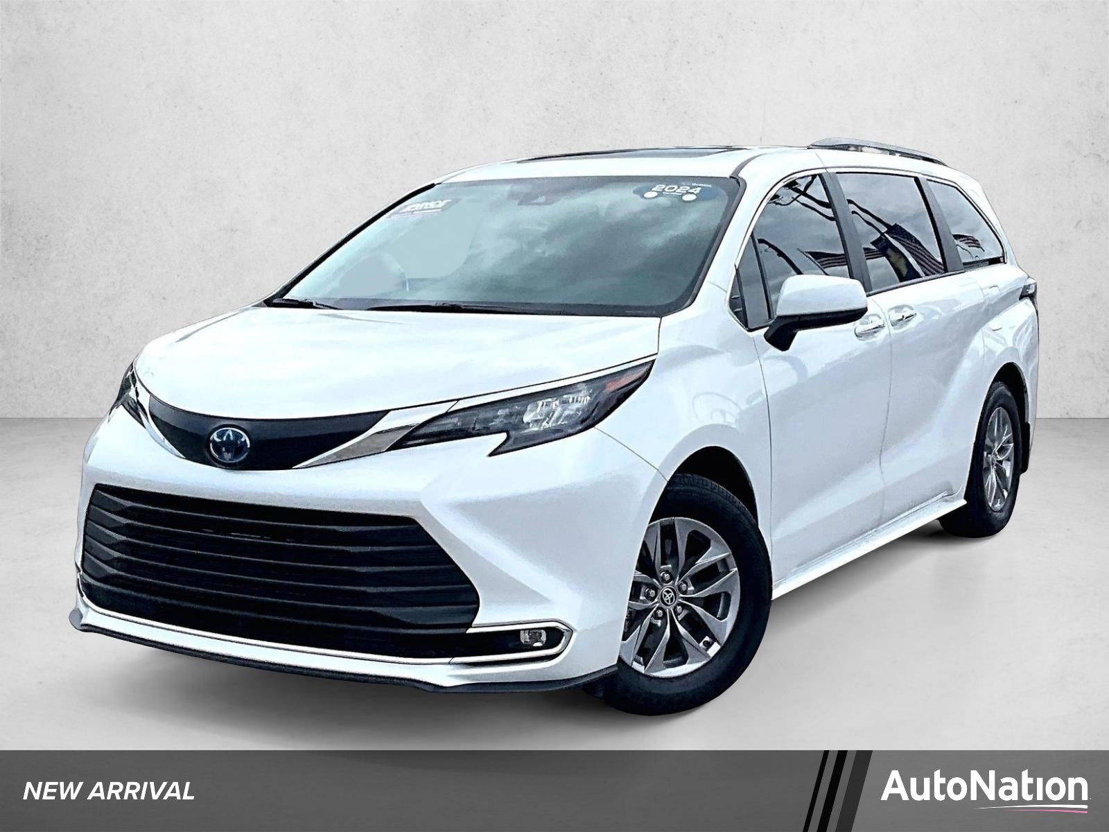 2024 Toyota Sienna XLE